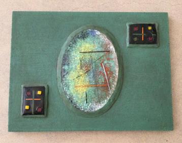 Apart abstract sculptuur geglazuurd keramiek op plaat beschikbaar voor biedingen