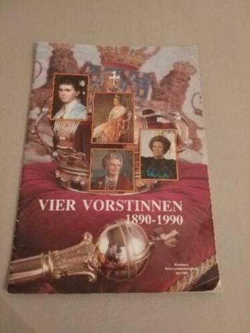 Vier vorstinnen 1890-1990 bijvoegsel Reformatorisch dagblad  beschikbaar voor biedingen