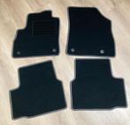 Mattenset voor een Opel Astra type K, Auto-onderdelen, Interieur en Bekleding, Schonek, Info@schoenek.de, Gabor-Schönek-Straße 1 -5, 93149 Nittenau
