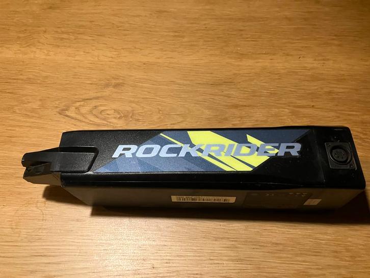 Rockrider Accu + Lader - Decathlon, Fietsen en Brommers, Fietsaccessoires | Fietsaccu's, Zo goed als nieuw, Ophalen of Verzenden