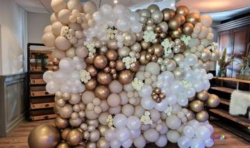 Ballonnenmuur ballonnenwand beschikbaar voor biedingen