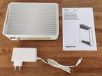 Ziggo router CH7465LG-ZG met 12 Volt adapter, Ophalen of Verzenden, Zo goed als nieuw, Router, Ziggo