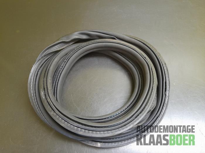 Kofferdeksel Rubber van een Citroen DS5, Auto-onderdelen, Carrosserie en Plaatwerk, Citroën, Gebruikt, 6 maanden garantie, 12 maanden garantie