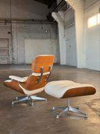 Vitra Eames Lounge Chair + Ottoman, Metaal, 75 tot 100 cm, Ophalen of Verzenden, Zo goed als nieuw