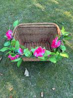 Fietsmand met bloemenkrans, Fietsen en Brommers, Fietsaccessoires | Fietsmanden, Ophalen, Zo goed als nieuw, Fietsmand, Stuurbevestiging