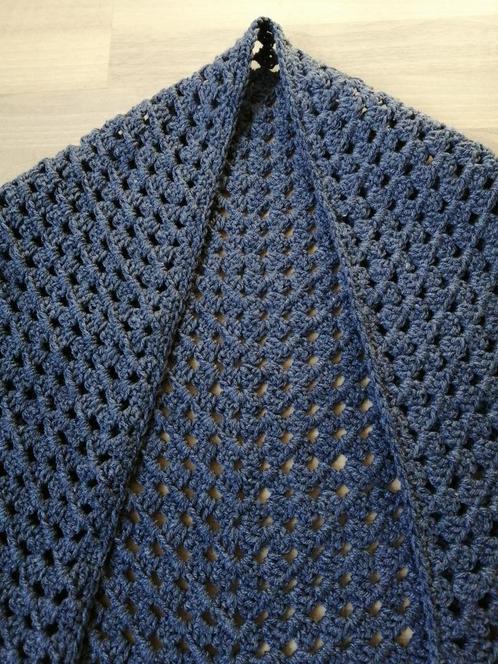 Omslagdoek / Sjaal nieuw, Hobby en Vrije tijd, Breien en Haken, Nieuw, Haken, Patroon of Boek, Ophalen of Verzenden