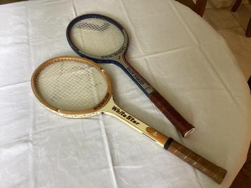 2 HoutenTennis Rackets uit 1970. Dunlop  en Snauwaert. beschikbaar voor biedingen