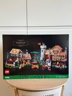 Lego 10332 Medieval town square, Ophalen of Verzenden, Nieuw, Complete set, Lego