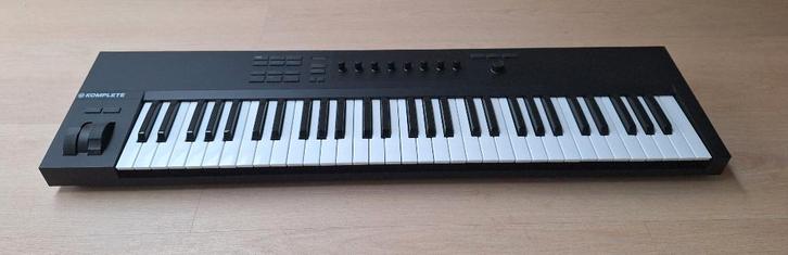 Native Instruments Komplete Kontrol A61 MIDI controller, Muziek en Instrumenten, Midi-apparatuur, Gebruikt, Ophalen