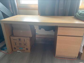 Bureau Malm beschikbaar voor biedingen
