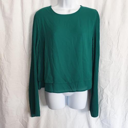 Groen shirt, gaaf model, plissee mouwen! Mt M. Merk Kiomi, Kleding | Dames, T-shirts, Zo goed als nieuw, Maat 38/40 (M), Groen