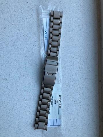 Stalen band RVS Seiko M12N111H0 beschikbaar voor biedingen