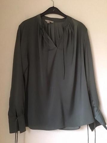 H&M Blouse groen maat M beschikbaar voor biedingen