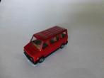Praline Fiat Ducato personen uitvoering rood, Hobby en Vrije tijd, Modelauto's | 1:87, Ophalen of Verzenden, Zo goed als nieuw