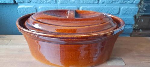 Vintage bruin aardewerk dekschaal # ovenschaal, Huis en Inrichting, Keuken | Servies, Zo goed als nieuw, Schaal of Schalen, Overige stijlen