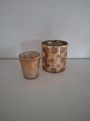 Waxinehouders goudtint beschikbaar voor biedingen