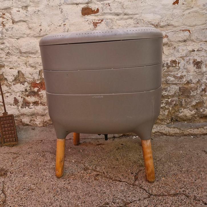 Wormenhotel voor compostering, Tuin en Terras, Overige Tuin en Terras, Gebruikt, Ophalen