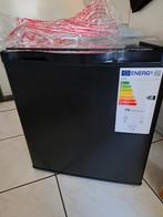 Mini koelkast met vriezertje erin, Witgoed en Apparatuur, Zonder vriesvak, Minder dan 85 cm, Nieuw, Ophalen of Verzenden