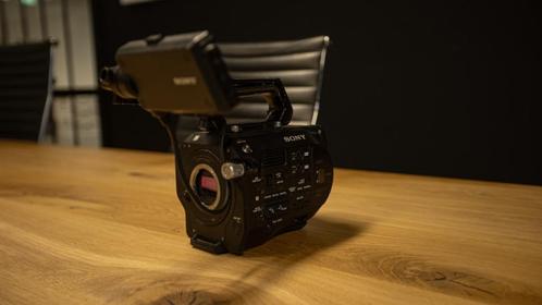 Sony FS7 met 2 accu's en 2 XQD kaarten en meer items, Audio, Tv en Foto, Fotografie | Professionele apparatuur, Gebruikt, Ophalen