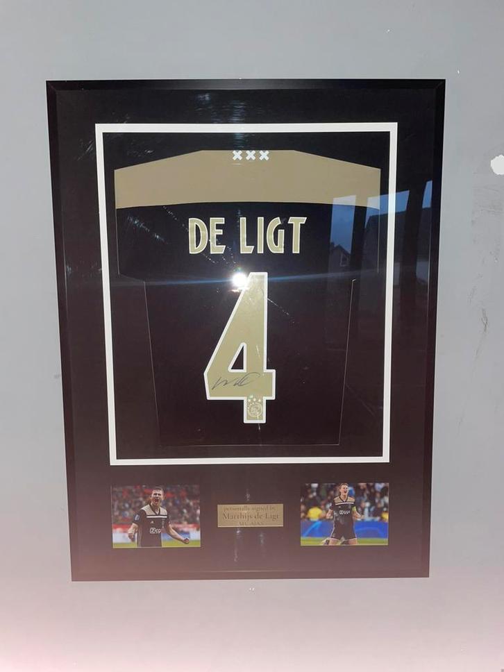 Gesigneerd en ingelijst shirt de Ligt Ajax (COA), Spelcomputers en Games, Games | Overige, Zo goed als nieuw, 1 speler, Vanaf 3 jaar