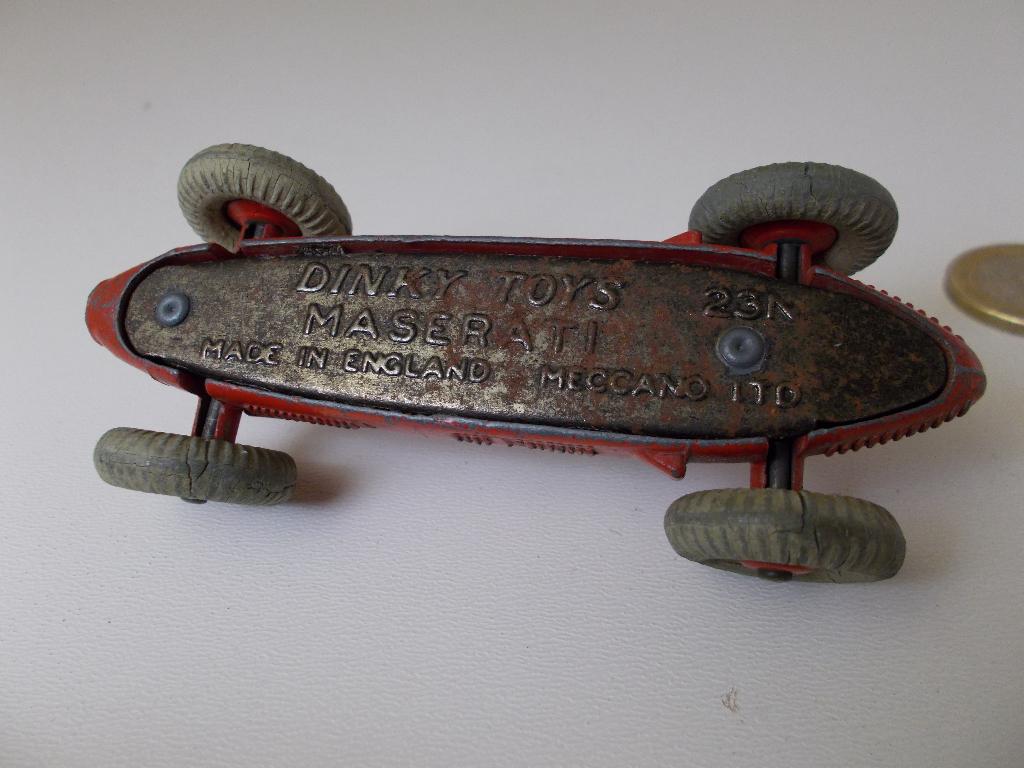 1953 Dinky Toys 23N  MASERATI FORMULE 1 RACING CAR. (-A-), Ophalen of Verzenden, Gebruikt, Auto, Dinky Toys