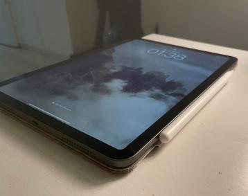 iPad Air 4th gen inclusief Apple Pencil beschikbaar voor biedingen