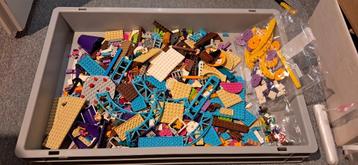 Lego friends 41375 beschikbaar voor biedingen