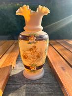 Vaas van glas met engelen, Antiek en Kunst, Antiek | Vazen, Ophalen of Verzenden