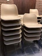 Stapelbare stoelen - 22 x feest kantine  vereniging, Ophalen, Kunststof, Gebruikt, Wit