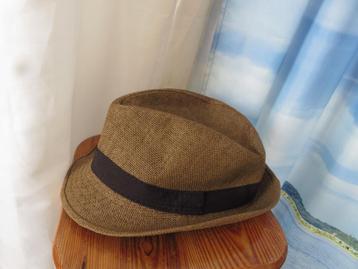 bruine straw hat mt 58 beschikbaar voor biedingen