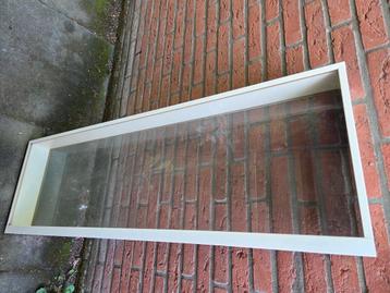 Dubbele raam in aluminium kozijn beschikbaar voor biedingen