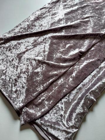 3,6 meter stretch velours crushed fluweel taupe beschikbaar voor biedingen
