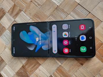 Samsung Galaxy Flip 4 128gb beschikbaar voor biedingen