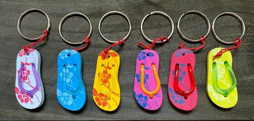 Teenslippers, sleutelhangers, trakteren, strandfeest, Verzamelen, Sleutelhangers, Zo goed als nieuw, Ophalen of Verzenden