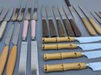 Diverse Frans brocante vintage messen 1,50 per stuk, Huis en Inrichting, Keuken | Bestek, Ophalen of Verzenden, Gebruikt, Los bestek