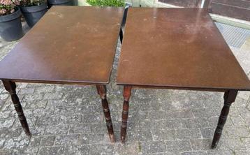 Twee gebruikte tafels