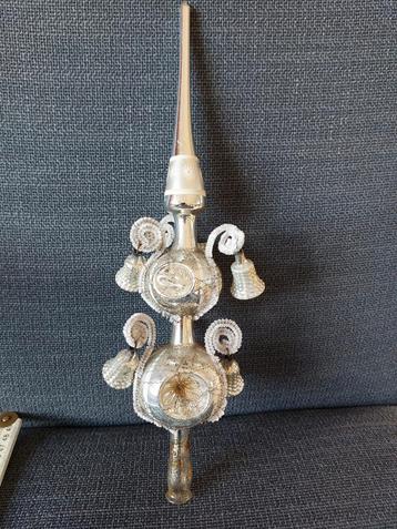  Antieke Glazen  deuk piek met belletjes beschikbaar voor biedingen