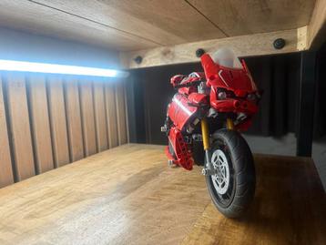 Lego Technic Ducati 42107 beschikbaar voor biedingen