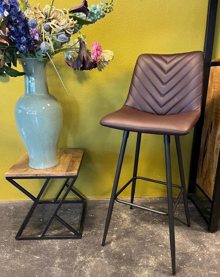 Moderne Barkruk met Rugleuning in pu-leder partij, Huis en Inrichting, Barkrukken, Nieuw, 60 tot 90 cm, Kunststof, Metaal, 1 kruk