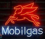 Mobilgas neon veel andere USA garage showroom benzine neons, Verzamelen, Merken en Reclamevoorwerpen, Neon, Lichtbak of (neon) lamp