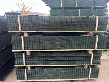 30 x Dubbelstaafs hekwerken 183/200cm  €840,- (Ral6009) beschikbaar voor biedingen