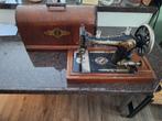 Antieke Singer Naaimachine met Houten Koffer, Antiek en Kunst, Antiek | Naaimachines, Ophalen of Verzenden