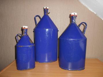 3 kobalt blauw emaille veldflessen. beschikbaar voor biedingen
