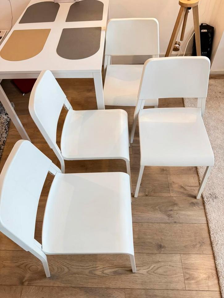 Chairs / dining room table chairs, Huis en Inrichting, Stoelen, Zo goed als nieuw, Ophalen
