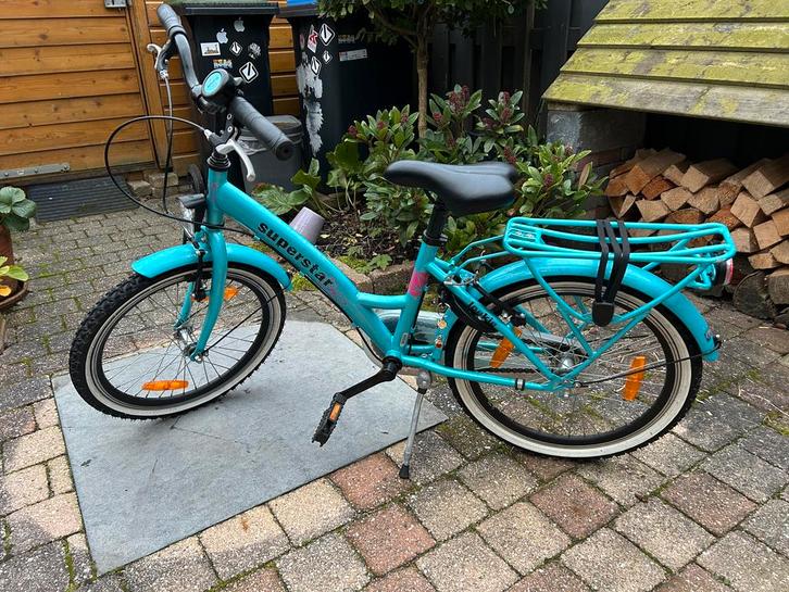 Kinderfiets Loekie Superstar blauw 20 inch, Fietsen en Brommers, Fietsen | Kinderfietsjes, Zo goed als nieuw, 20 inch of meer