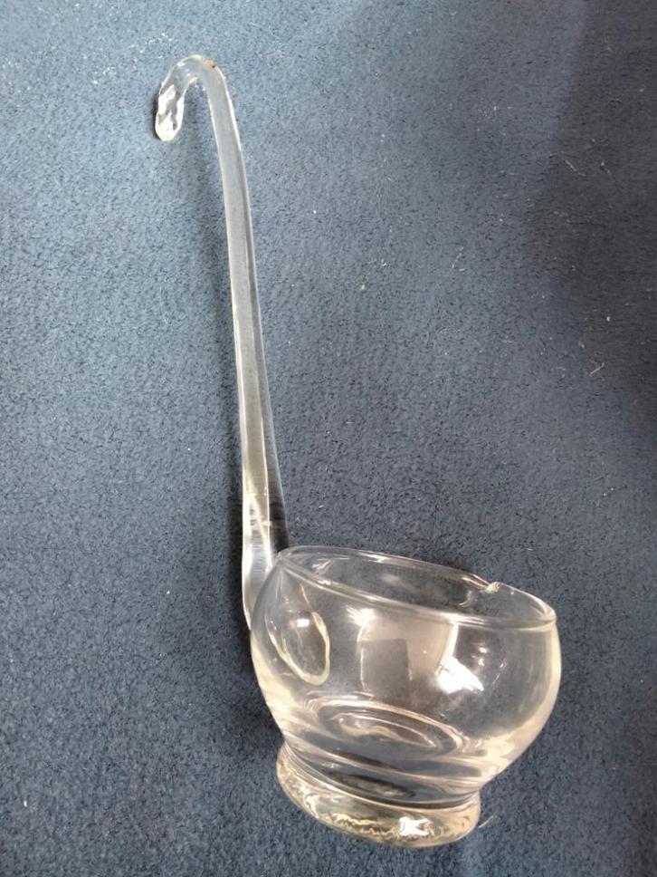Glazen bowl/punchlepel 28cm met haakje en schenktuit., Huis en Inrichting, Keuken | Keukenbenodigdheden, Zo goed als nieuw, Ophalen
