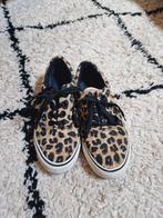Zo goed als nieuwe gympen geprint maat 36/37, Overige kleuren, Ophalen of Verzenden, Sneakers of Gympen, Onbekend