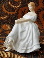 Heather mooie vintage Royal Doulton beeldje uit Engeland., Antiek en Kunst, Antiek | Porselein, Ophalen of Verzenden