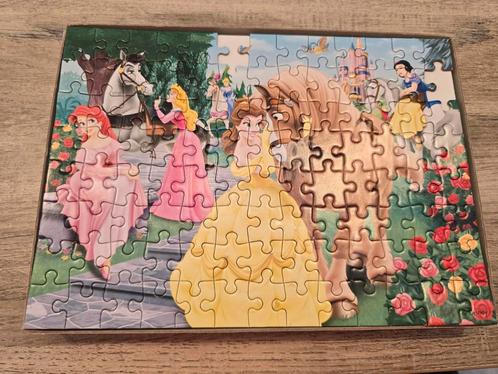 Disney prinsessen puzzel 100 stukjes. NIET compleet, Kinderen en Baby's, Speelgoed | Kinderpuzzels, Zo goed als nieuw, Ophalen of Verzenden