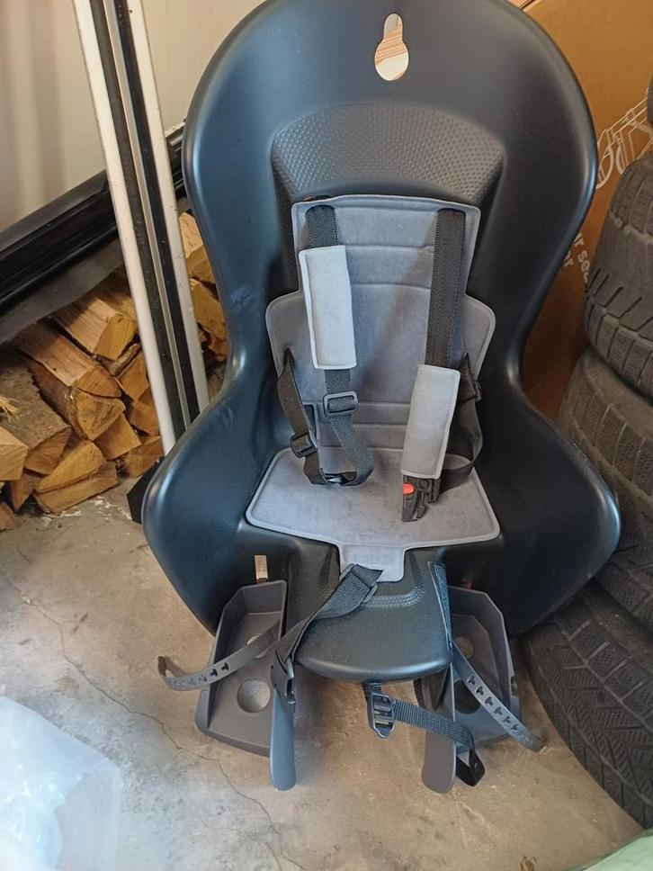 Polisport Bilby Maxi Achterzitje, Fietsen en Brommers, Fietsaccessoires | Fietsstoeltjes, Gebruikt, Achterzitje, 9 t/m 18 kg, Voetsteuntjes